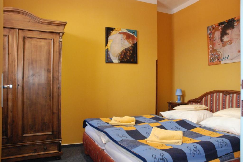 Hotel U Ruze Славоніце Номер фото